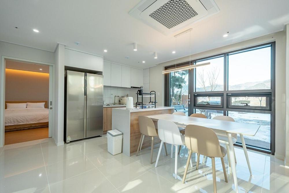 Jecheon The Shine Cheongpung Otel Oda fotoğraf