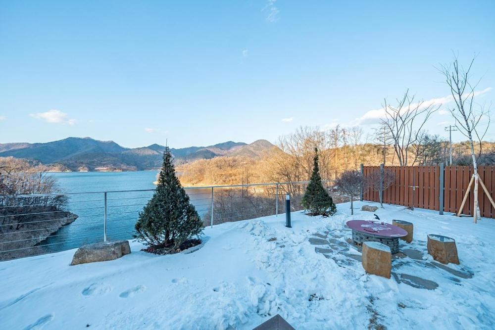 Jecheon The Shine Cheongpung Otel Oda fotoğraf