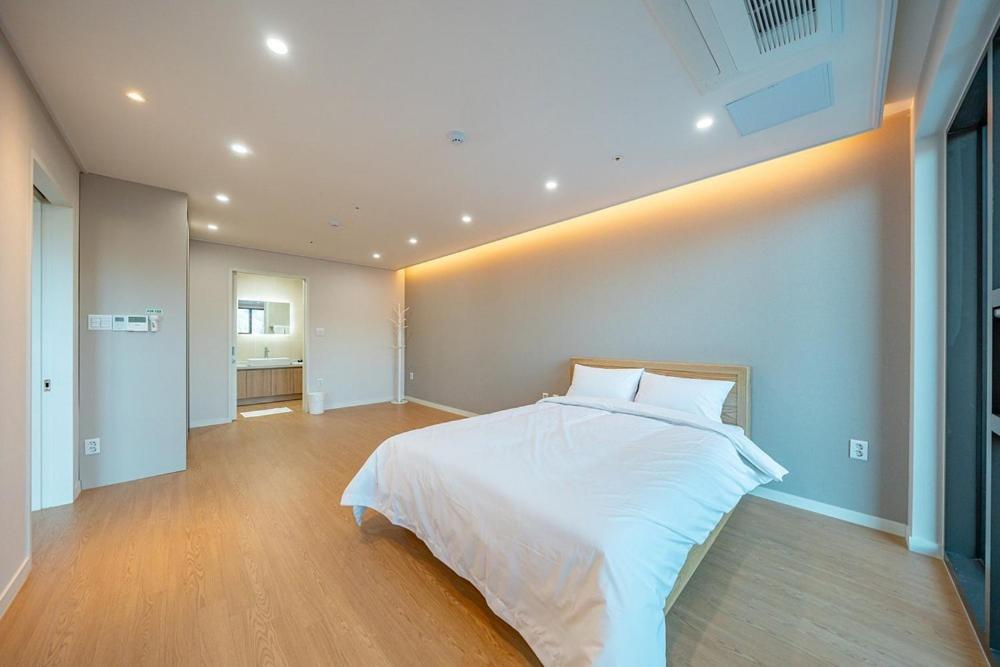 Jecheon The Shine Cheongpung Otel Oda fotoğraf